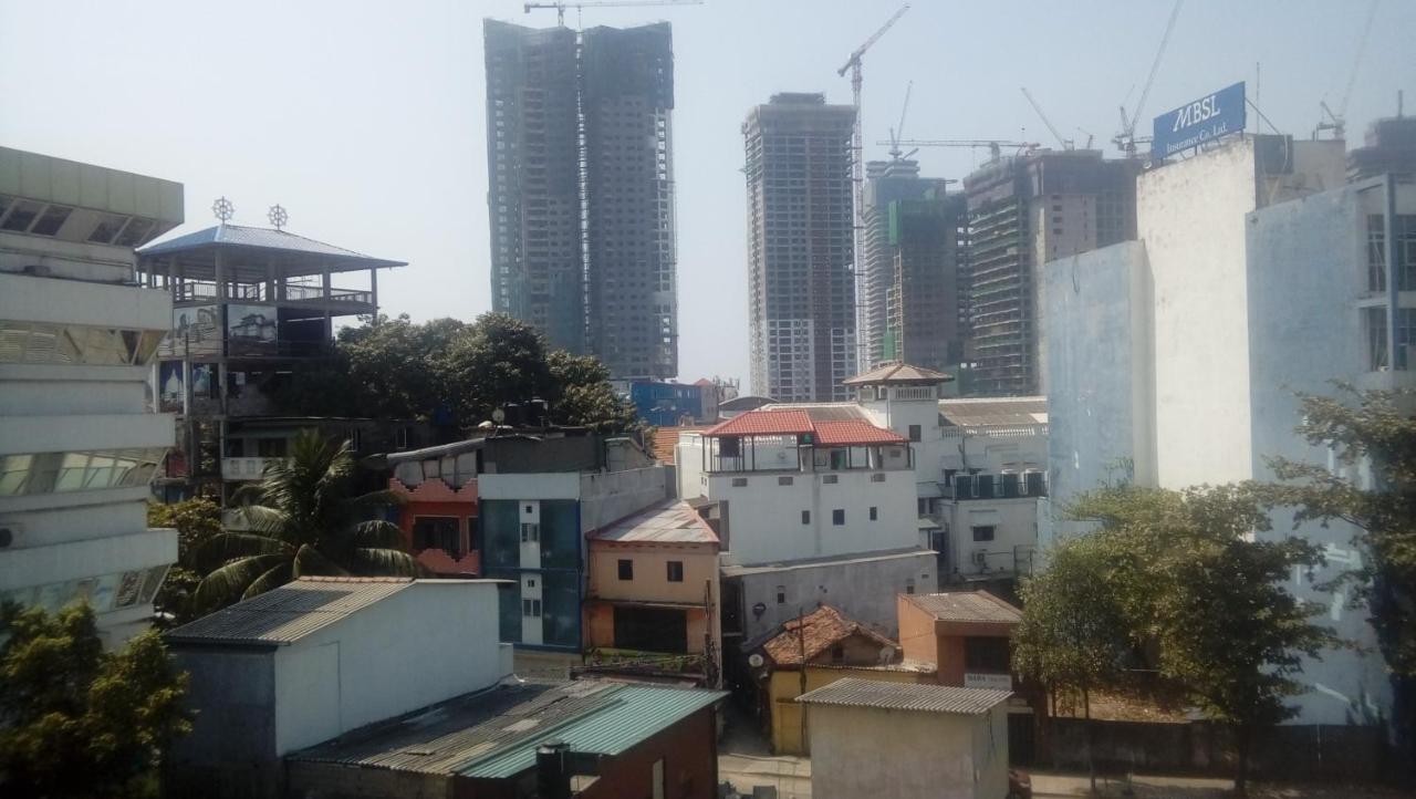 Haven Fort Hostel Colombo Buitenkant foto