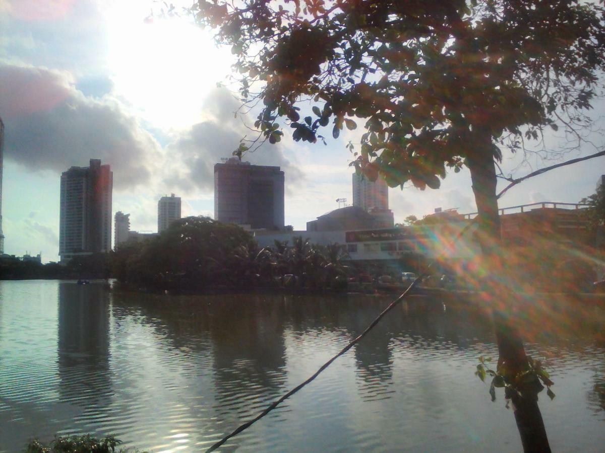 Haven Fort Hostel Colombo Buitenkant foto